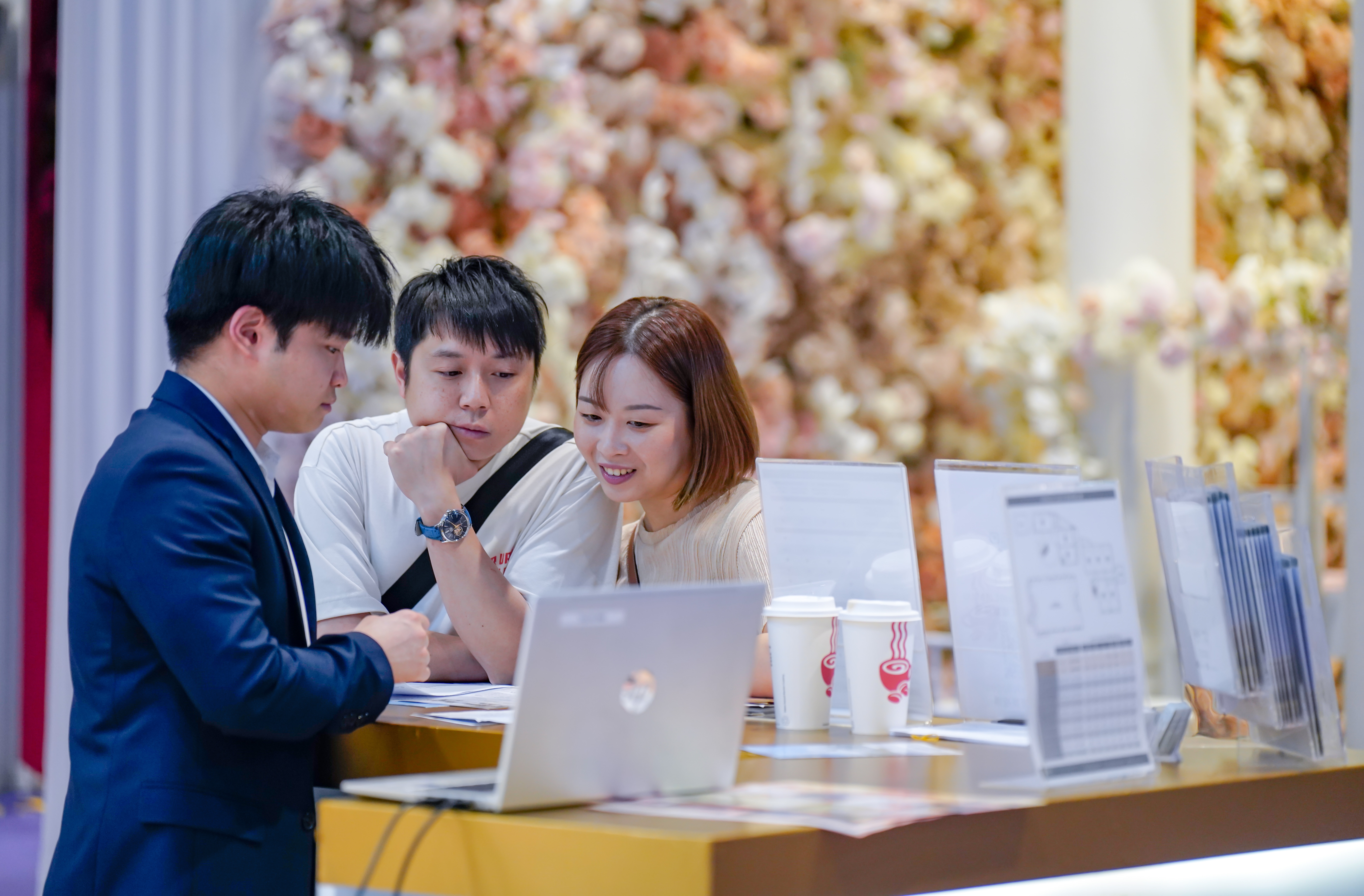 💍【年度備婚盛事】第122屆香港結婚節6月會展登場！一站式搜羅150+星級品牌、激搶Chiikawa公仔、大抽獎贏iPhone 17 Pro Max！