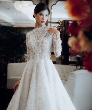 大推香港高級訂製婚紗禮服服務！