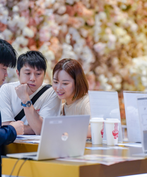 💍【年度備婚盛事】第122屆香港結婚節6月會展登場！一站式搜羅150+星級品牌、激搶Chiikawa公仔、大抽獎贏iPhone 17 Pro Max！
