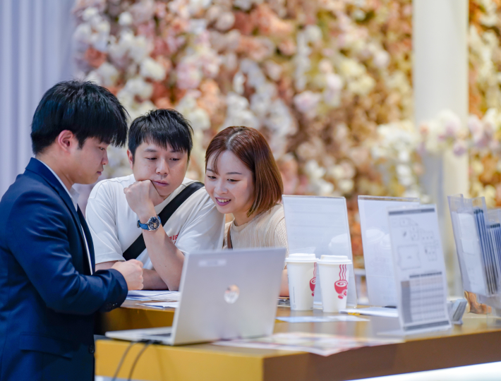 💍【年度備婚盛事】第122屆香港結婚節6月會展登場！一站式搜羅150+星級品牌、激搶Chiikawa公仔、大抽獎贏iPhone 17 Pro Max！